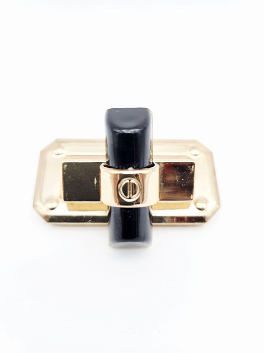 Broche Karen