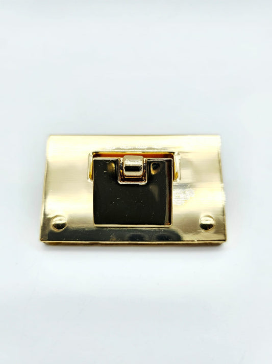 Broche Carmina
